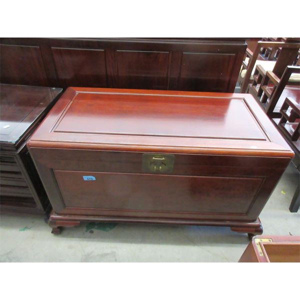 Rosewood Blanket Chest with Interior Tray