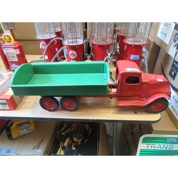 Turner Toys Pressed Steel Dump Truck