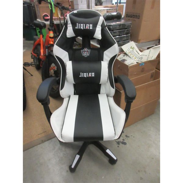 New Jaguar Adjustable Gaming Chair - Black & White