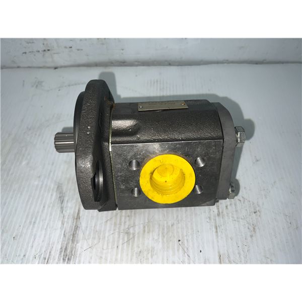 NEW ? Rexroth #1PF2G330/029RD07MB Hydraulic Motor