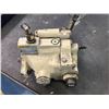 Image 2 : Parker #PVP1610B4R212 Hydraulic Pump