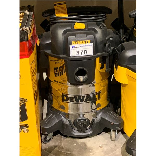 DEWALT STAINLESS STEEL WET DRY VAC