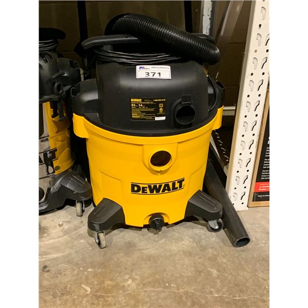 DEWALT SHOP VAC