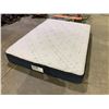 Image 1 : QUEEN SIZE CROWN JEWEL POSTUREPEDIC ADVANCE MATTRESS