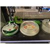 Image 2 : LOT OF MRS. FIELDS BAKING PAN, MELON SLICER, SALAD SPINNER AND MORE