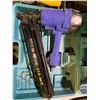 Image 2 : 21 DEGREE ANGLE FULL HEAD FRAMING NAILER 2190 WITH CASE