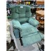 Image 2 : VINTAGE CLOTH RECLINER *SOME STAINS*