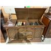 Image 1 : VINTAGE RECORD PLAYER, AM/ FM RADIO WITH RECORDS