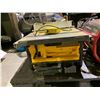 Image 2 : DEWALT PORTABLE TABLE SAW