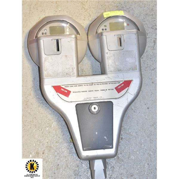 DOUBLE PARKING METER