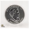 Image 3 : 2004 $5 SILVER MAPLE LEAF