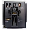 Image 5 : NEW IN BOX DX12 BATMAN 1/6 SCALE COLLECTIBLE