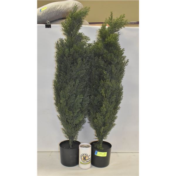 2 NEW 3FT OUTDOOR ARTIFICIAL POTTED PLANTS