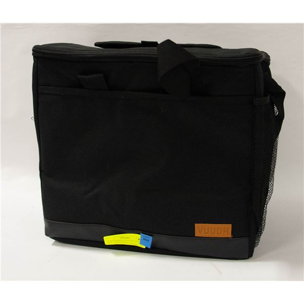 NEW UNPACKED VUUDH LUNCH BOX / COOLER BAG