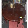 Image 1 : ROUND WOOD END TABLE **TOP NEEDS TLC**