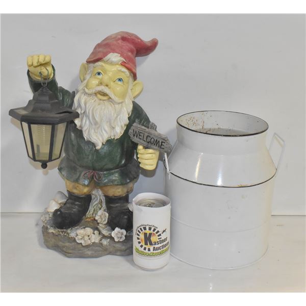 VINTAGE WELCOME GARDEN GNOME & METAL PLANTER