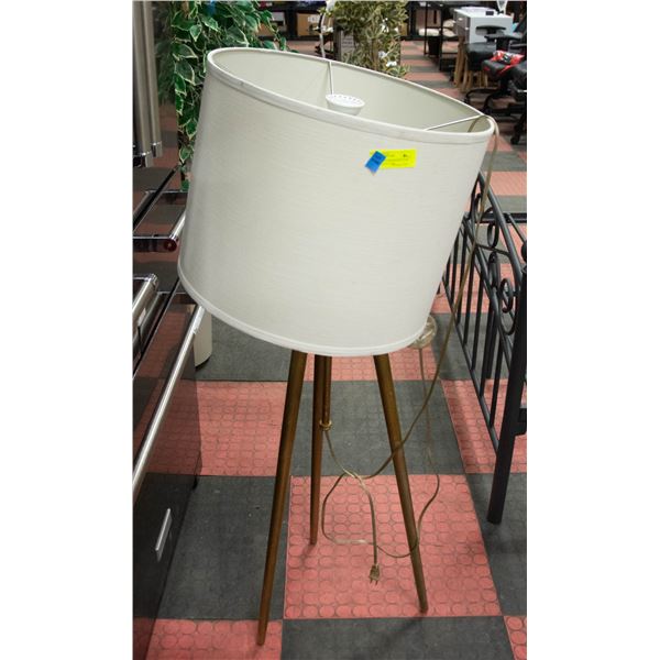 RESTURATION HARDWARE FLOOR TRIPOD LEGGED LAMP