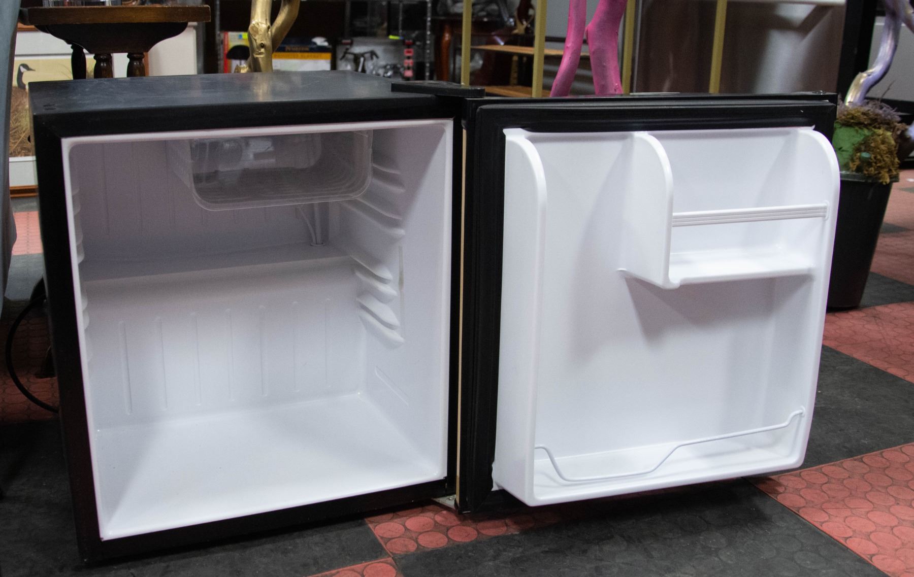 COORS LIGHT MINI FRIDGE (WORKING)