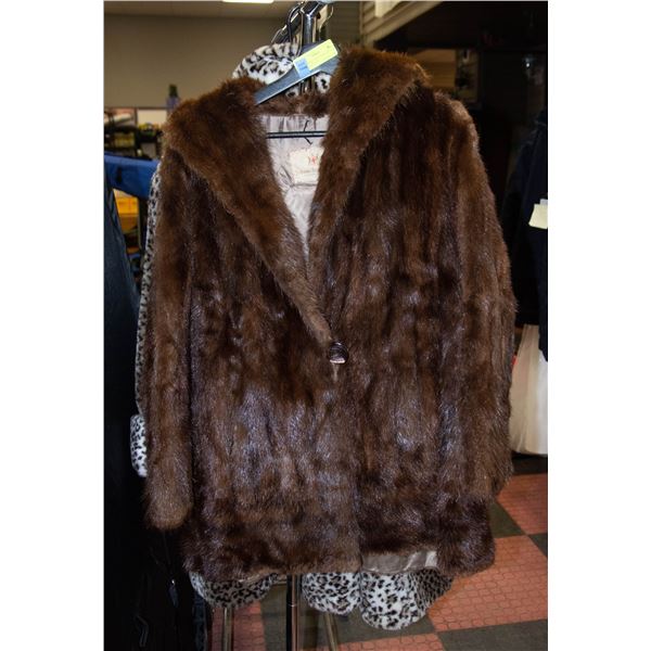 HUDSON BAY MINK FUR COAT SIZE MEDIUM-ESTATE