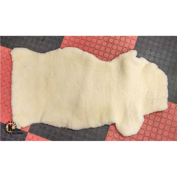 SHEEPSKIN RUG