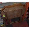 Image 1 : 2 VINTAGE WOOD TV TRAYS
