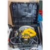 Image 1 : DEWALT DW369 7-1/4" CIRCULAR SAW W/ ELECTRIC BRAKE