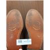 Image 3 : Eatons Men's Leather Dress Shoes Size 8 (Slightly Worn)