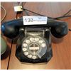 Image 3 : Two Vintage Telephones