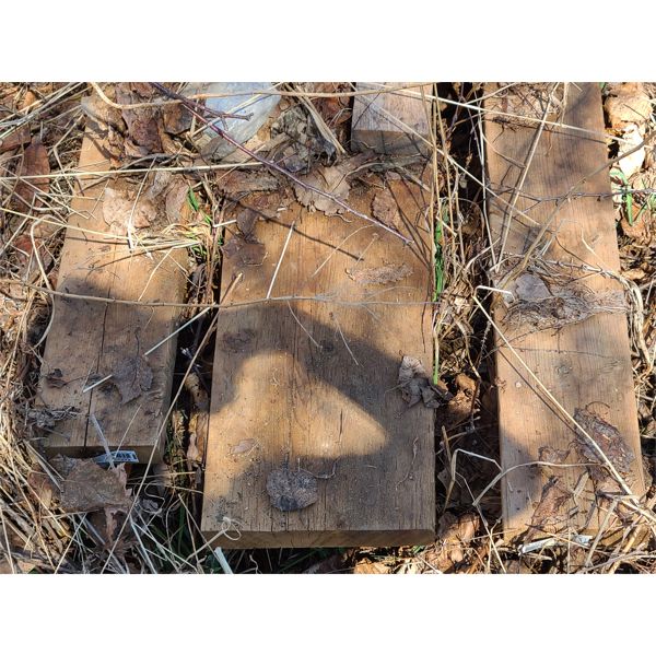 JOB LOT - MISC LUMBER - APPROX 10 PCS TOTAL
