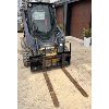 Image 2 : 2022 JOHN DEERE MODEL 317G SKID STEER ON TRACKS