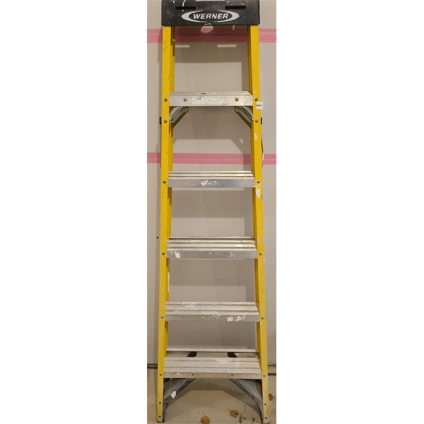 WERNER FEATHERLIGHT 5 FOOT LADDER