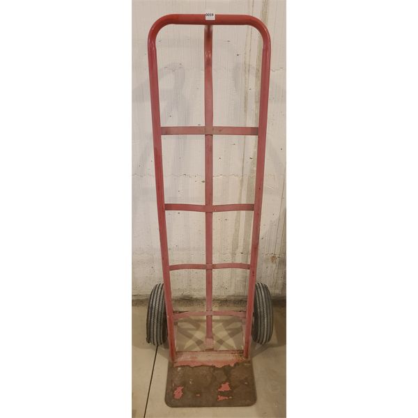 MOVING CART - NOTE: TIRE DAMAGE