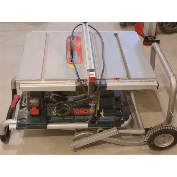 BOSCH 4000 TABLE SAW - FOLDING - WORKING