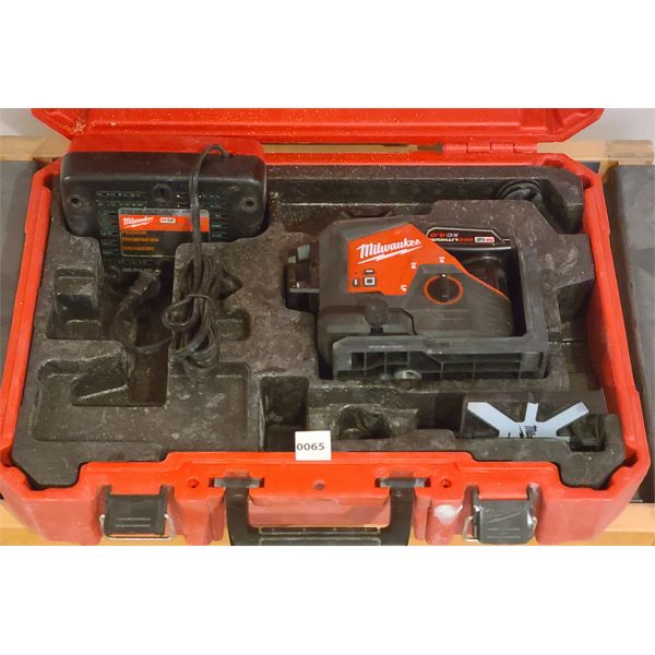 MILWAUKEE LAZER LEVEL - E PLANE - BATTERY