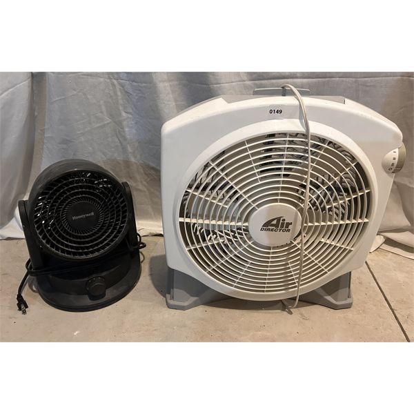 LOT OF 2 - TABLE TOP FANS - WORKING
