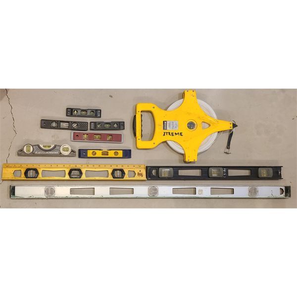 JOB LOT - MISC LEVELS W/ 300 FOOT MEASURE