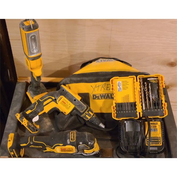 DEWALT TOOL KIT DRILL OSCILATING SAW LIGHT BATTERY CHARGER Dewalt tool kit drill oscilating saw light battery charger