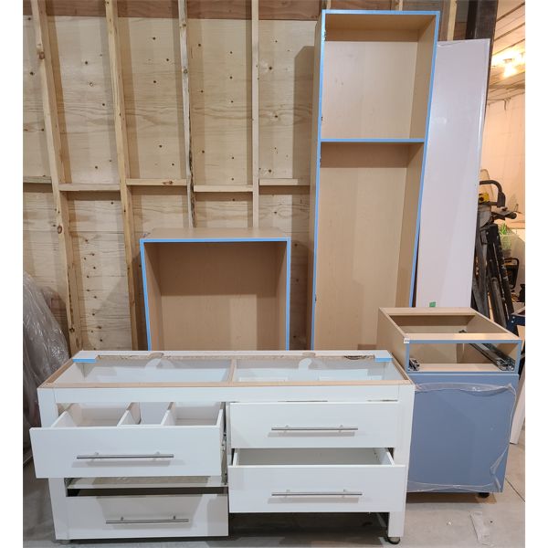 JOB LOT - KITCHEN CABINETS & CUPBOARDS - SEE ALL PICS 