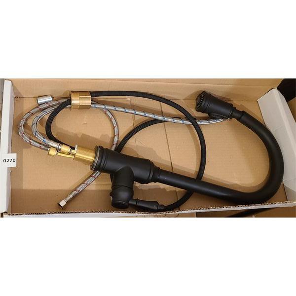 DISEGNO KITCHEN FAUCET - MATTE BLACK 