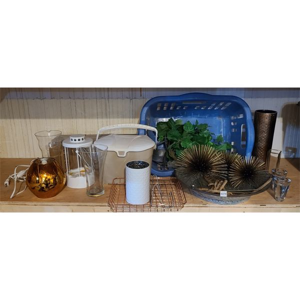 JOB LOT - INDOOR DECOR - SEE ALL PICS 