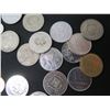 Image 8 : Multiple Coins & Tokens: Hermanas Mirabal, Republica Dominicana, Veinticinco Centavos, etc