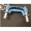 Image 3 : Baseline Hydraulic Hand Dynamometer in Hard Case