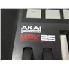 Image 8 : AKAI Professional MPK25 MIDI Controller & Hohner Melodica Student 32