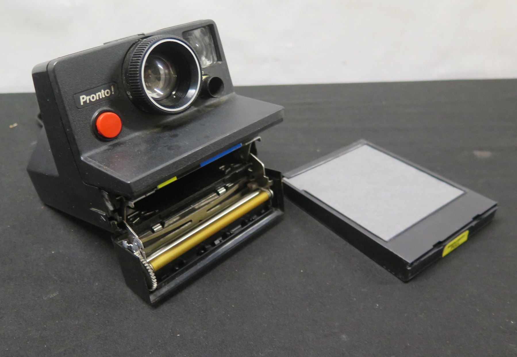 Pronto Camera Polaroid Pronto! Land Camera - Oahu Auctions