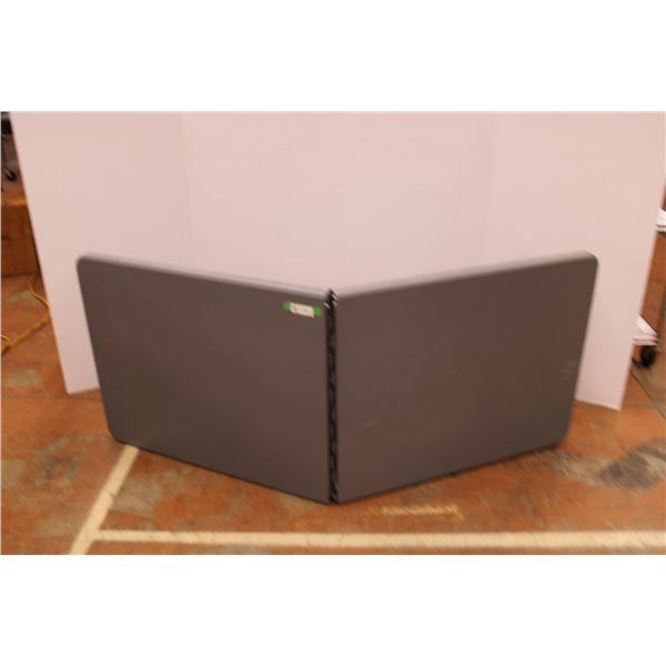 *Plastic Portable Folding Table - 6ft