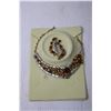 Image 2 : (2) Costume Jewelry Necklaces