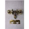 Image 2 : (2) Metal Door Knobs