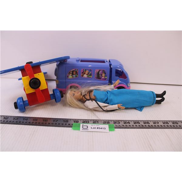 Plastic Airplane Toy, Polly Van and Barbie