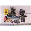 Image 1 : Various Anime Items-figurine, scrolls, pins, notebook, etc.