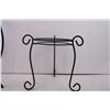 Image 2 : 2 metal plant stands